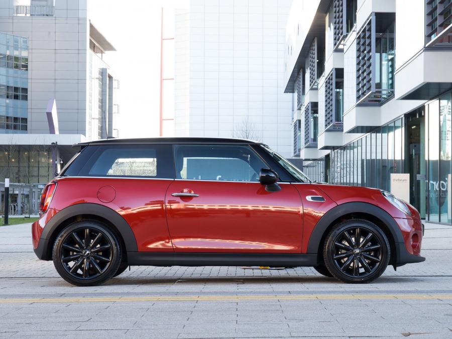  Mini Cooper D 2014 года  (UK) (фото 20 из 24)
